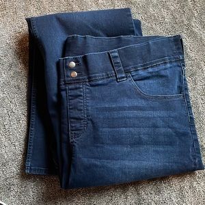 Dark blue jeans, pull-on style